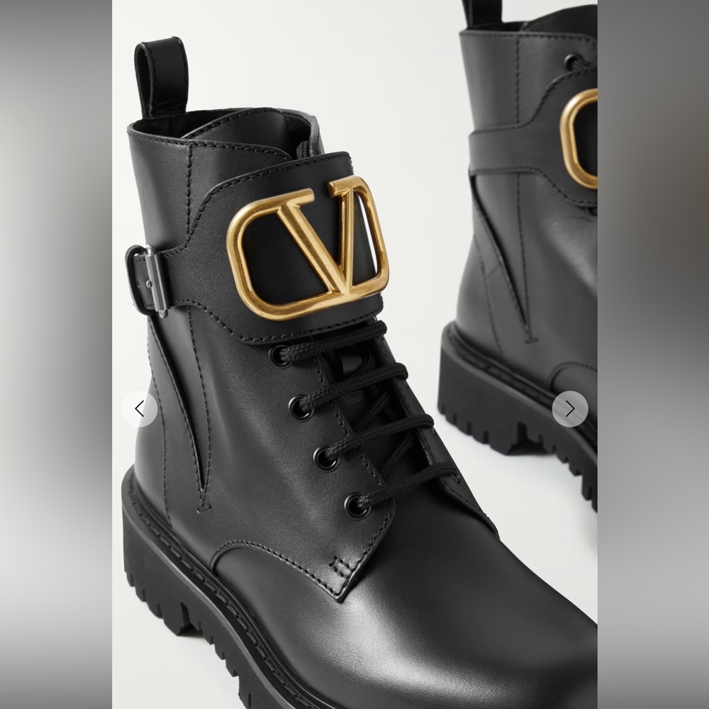 Authentic Valentino Go Logo embellished leather ankle boots. Size 39 (US 8.5).